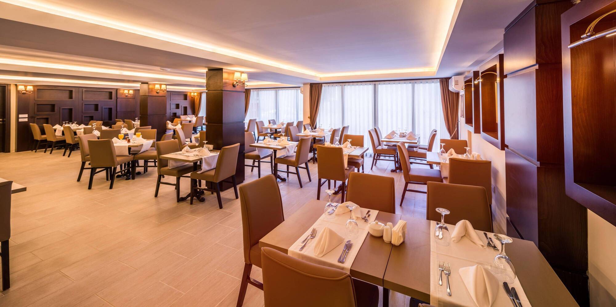 Oscar Park Hotel Next To Antic City Salamis ファマグスタ エクステリア 写真