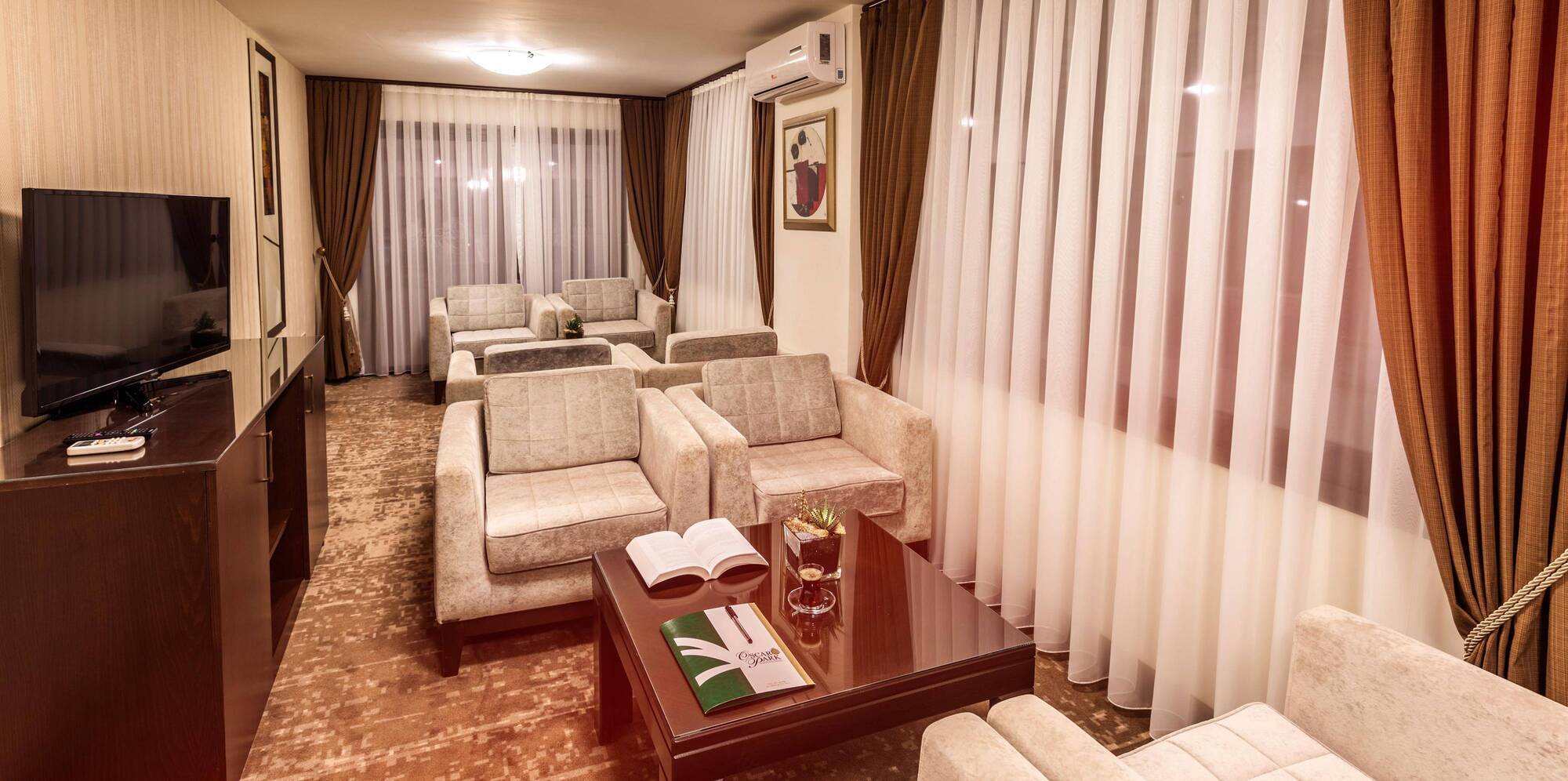 Oscar Park Hotel Next To Antic City Salamis ファマグスタ エクステリア 写真
