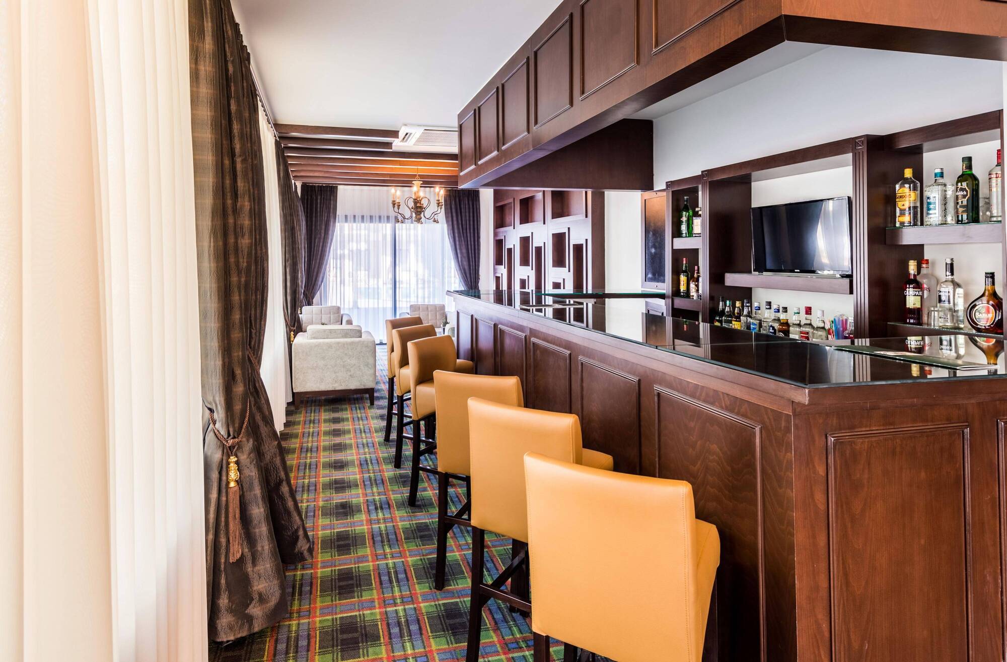 Oscar Park Hotel Next To Antic City Salamis ファマグスタ エクステリア 写真